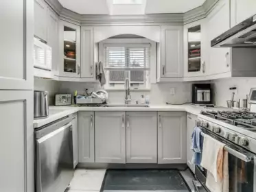 Breakfast Nook Photo of 7078 126a Street, Surrey, BC