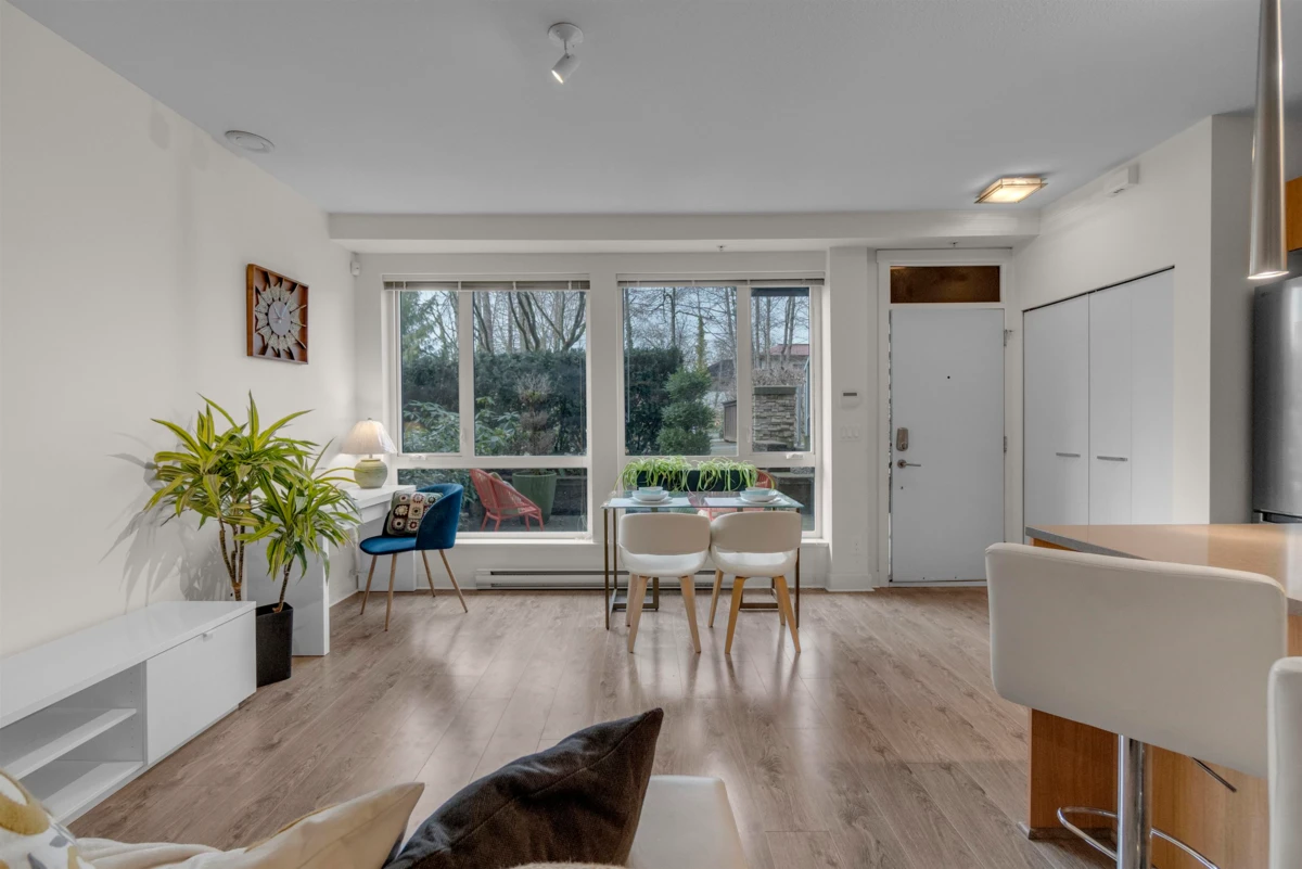 Family Room Photo of 103 735 W 15th Street, North Vancouver, BC