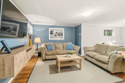 Entry Foyer Photo of 209 Clearview Drive, Port Moody, BC