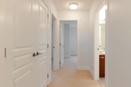 Hallway Photo of 3 811 North Road, Gibsons, BC