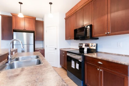 Kitchen Island Photo of 3 811 North Road, Gibsons, BC
