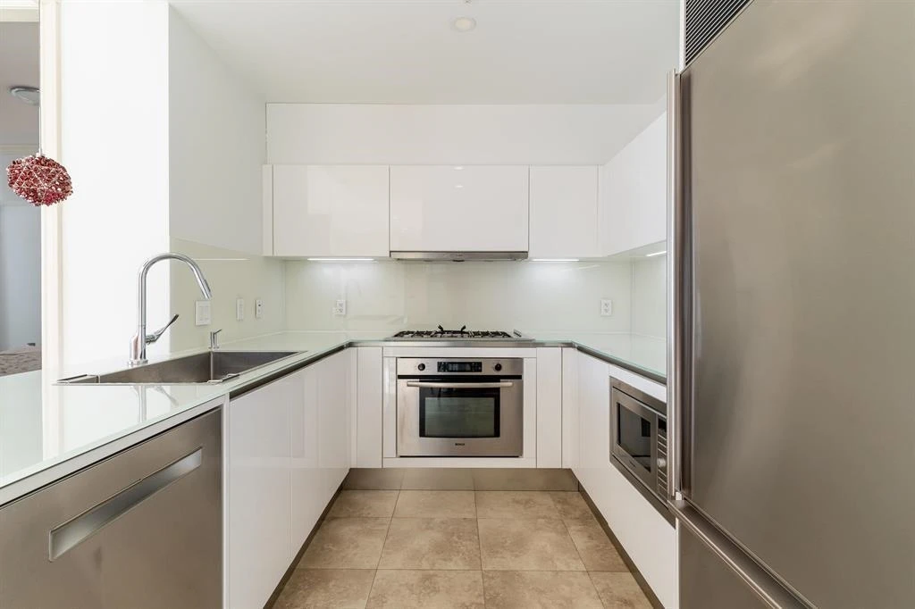 Living Room Photo of 801 1280 Richards Street, Vancouver, BC