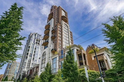 Laundry Room Photo of 801 1280 Richards Street, Vancouver, BC