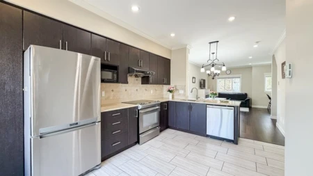 Primary Bathroom Photo of 24 9811 Ferndale Road, Richmond, BC