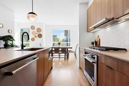 Kitchen Photo of 23 533 E 3rd Street, North Vancouver, BC