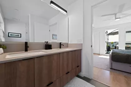 Office / Den Photo of 23 533 E 3rd Street, North Vancouver, BC