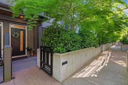 Outdoor Kitchen Photo of 23 533 E 3rd Street, North Vancouver, BC