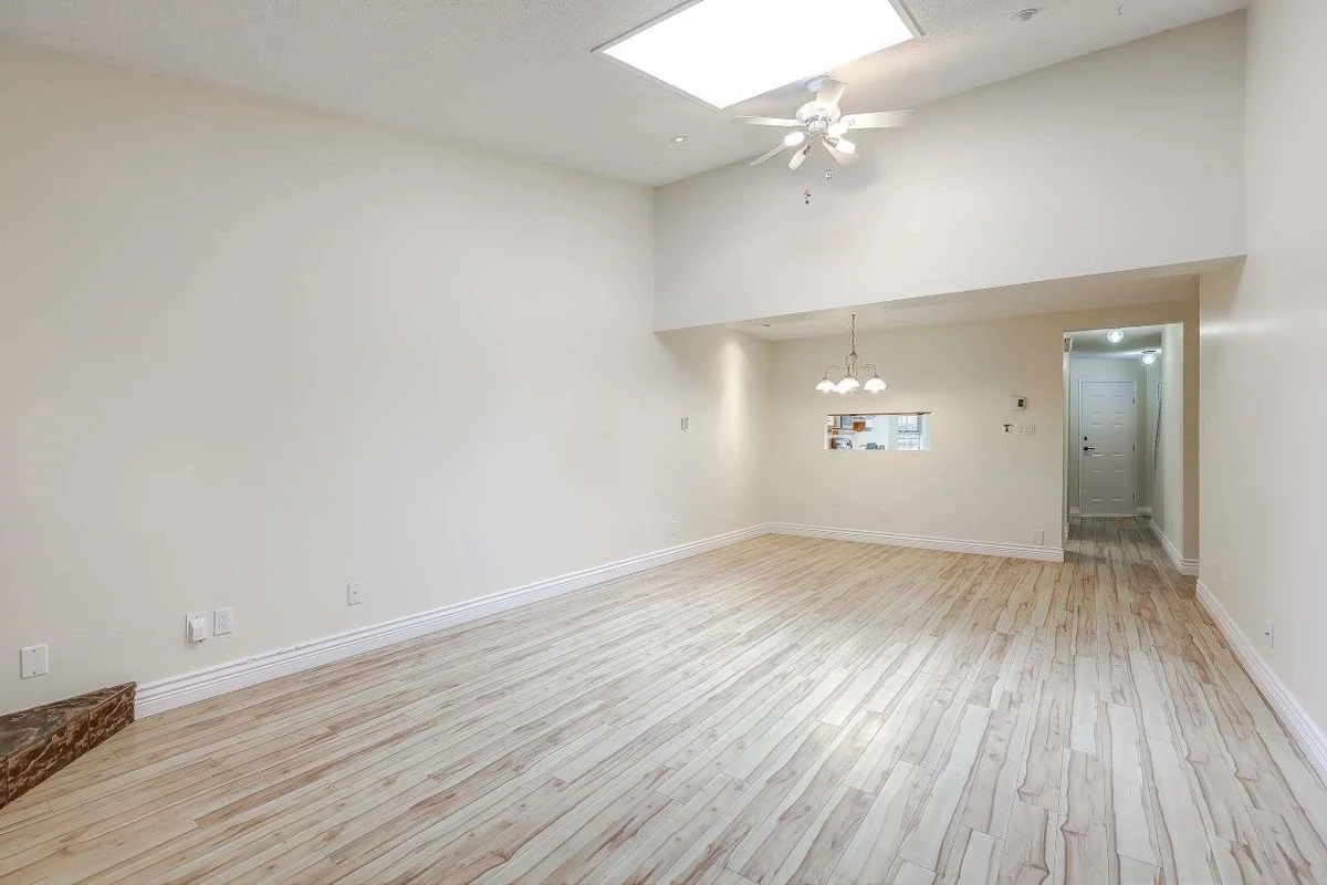 Family Room Photo of 57 6537 138th Street, Surrey, BC