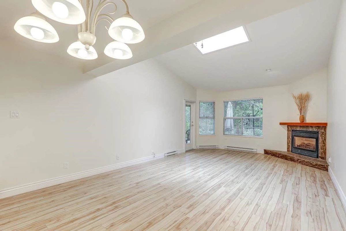 Living Room Photo of 57 6537 138th Street, Surrey, BC