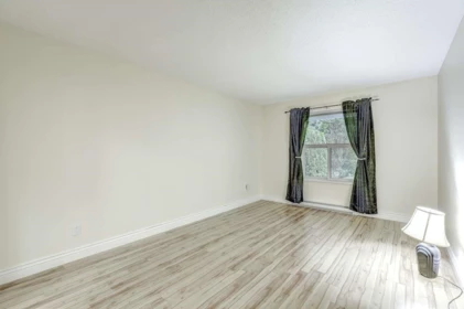 Walk-In Closet Photo of 57 6537 138th Street, Surrey, BC