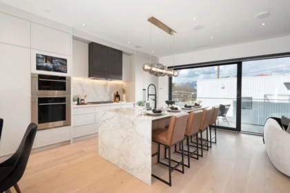 Breakfast Nook Photo of 3679 Pandora Street, Vancouver, BC