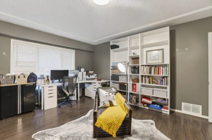 Kitchen Island Photo of 4158 Salish Drive, Vancouver, BC
