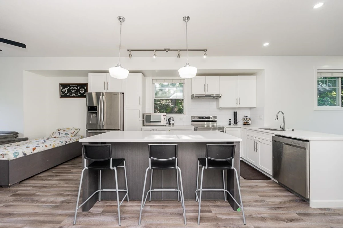 Family Room Photo of 18 14905 60 Avenue, Surrey, BC