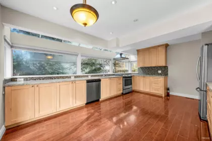 Kitchen Island Photo of 84 Laurie Crescent, West Vancouver, BC