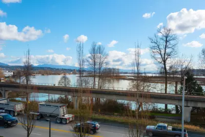 Hot Tub / Spa Photo of 22 323 Governors Court, New Westminster, BC