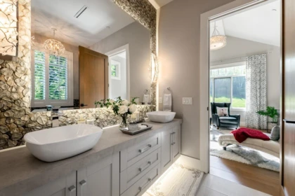 Powder Room Photo of 323 198 Street, Langley, BC