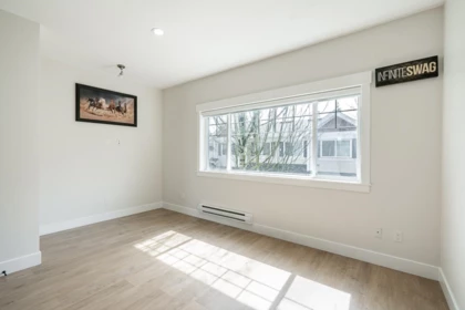 Primary Bedroom Photo of 6 30748 Cardinal Avenue, Abbotsford, BC
