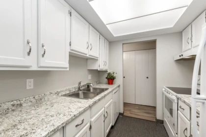 Kitchen Island Photo of 1502 4134 Maywood Street, Burnaby, BC