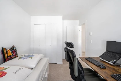 Hallway Photo of 32 15128 24 Avenue, Surrey, BC