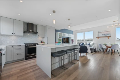 402 505 E 2nd Street, North Vancouver, BC, North Vancouver — Townhouse for sale