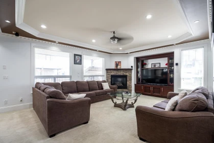 Kitchen Island Photo of 6638 125a Street, Surrey, BC