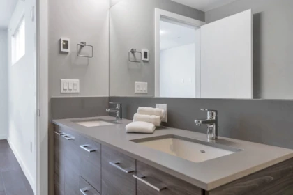 Entry Foyer Photo of 401 10581 140 Street, Surrey, BC