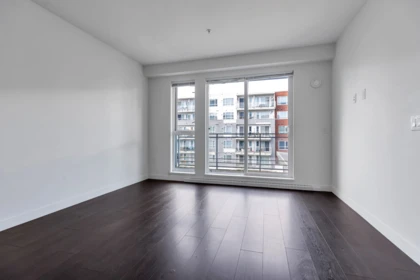 Office / Den Photo of 401 10581 140 Street, Surrey, BC