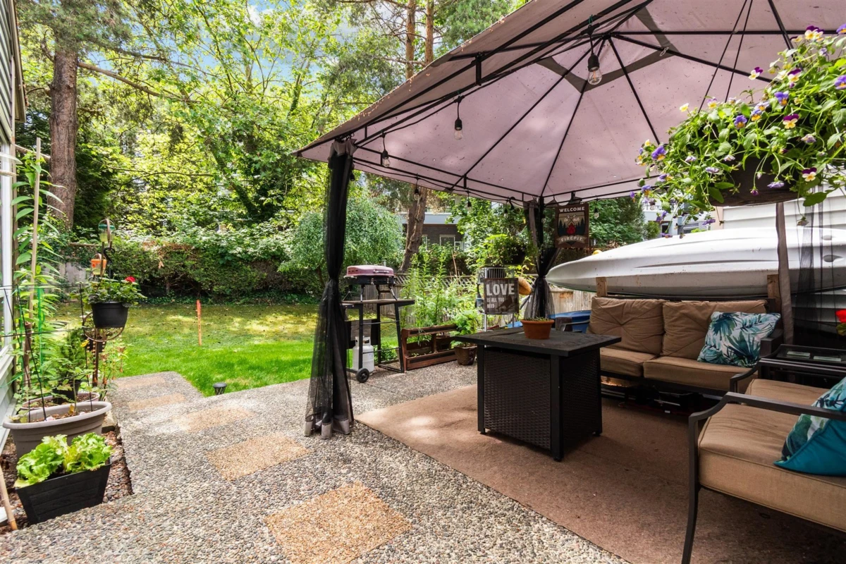 Family Room Photo of 6217 E Greenside Drive, Surrey, BC