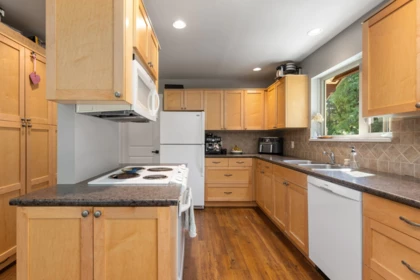 Outdoor Kitchen Photo of 1044 Cedar Grove Lane, Pemberton, BC