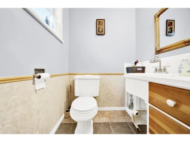 Kitchen Photo of 12627 58 Avenue, Surrey, BC