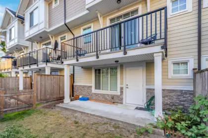 10 7056 192 Street, Surrey, BC, Surrey — Townhouse for sale