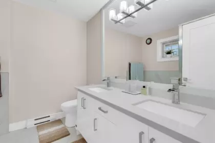 Swimming Pool Photo of 10 7056 192 Street, Surrey, BC