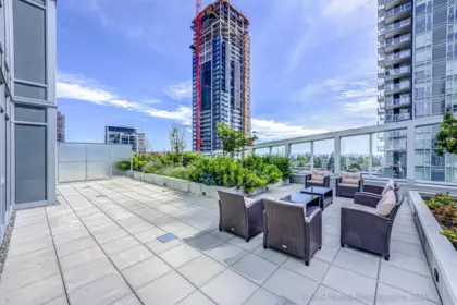 707 4458 Beresford Street, Burnaby, BC, Burnaby — Apartment/Condo for sale