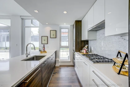 Kitchen Island Photo of 707 4458 Beresford Street, Burnaby, BC