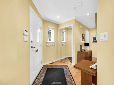 Hot Tub / Spa Photo of 332 E 12th Street, North Vancouver, BC