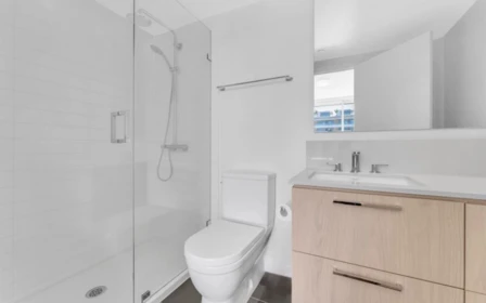 Primary Bathroom Photo of 405 680 Seylynn Crescent, North Vancouver, BC