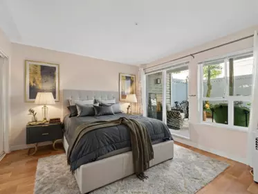 Breakfast Nook Photo of 112 9650 148 Street, Surrey, BC