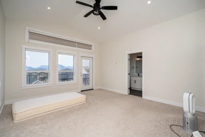 Guest Bathroom Photo of 51049 Coleraine Avenue, Chilliwack, BC