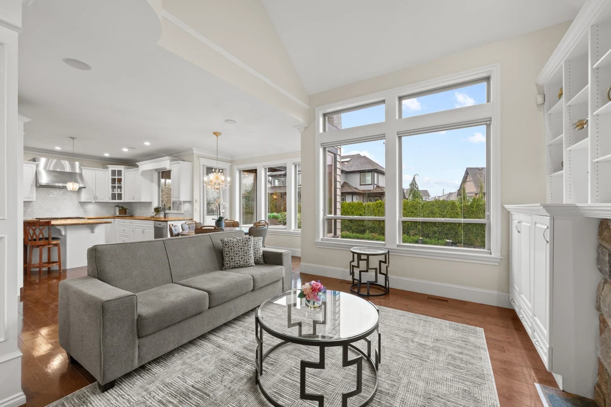 Family Room Photo of 15963 Devonshire Drive, Surrey, BC