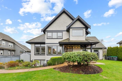 Garden / Landscaping Photo of 15963 Devonshire Drive, Surrey, BC