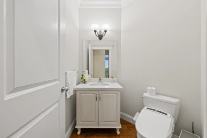 Powder Room Photo of 15963 Devonshire Drive, Surrey, BC
