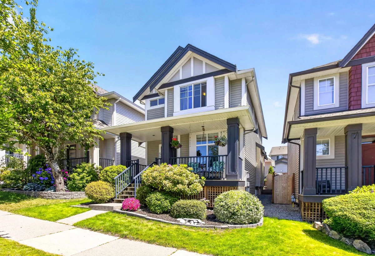 Living Room Photo of 5970 164 Street, Surrey, BC