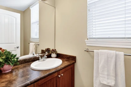 Powder Room Photo of 5970 164 Street, Surrey, BC