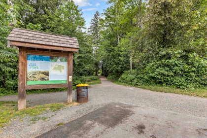 Swimming Pool Photo of 5970 164 Street, Surrey, BC