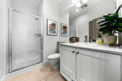 Garden / Landscaping Photo of 412 2601 Whiteley Court, North Vancouver, BC
