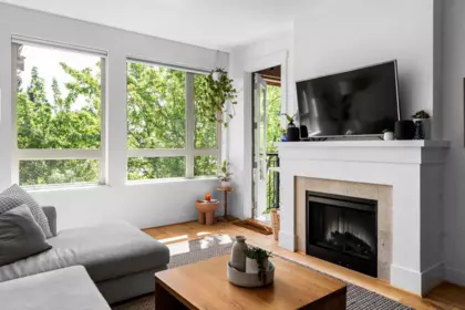 412 2601 Whiteley Court, North Vancouver, BC, North Vancouver — Apartment/Condo for sale