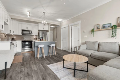 Kitchen Island Photo of 302 45761 Stevenson Road, Chilliwack, BC