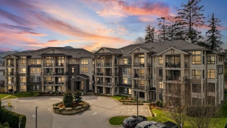 Outdoor Patio Photo of 302 45761 Stevenson Road, Chilliwack, BC