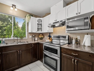 Breakfast Nook Photo of 8672 163 Street, Surrey, BC