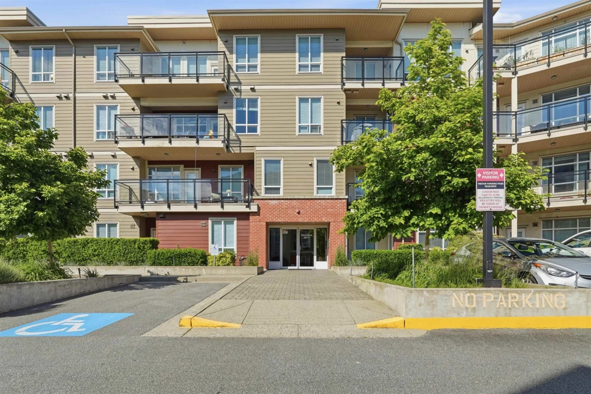 Exterior Rear Photo of D206 20211 66 Avenue, Langley, BC